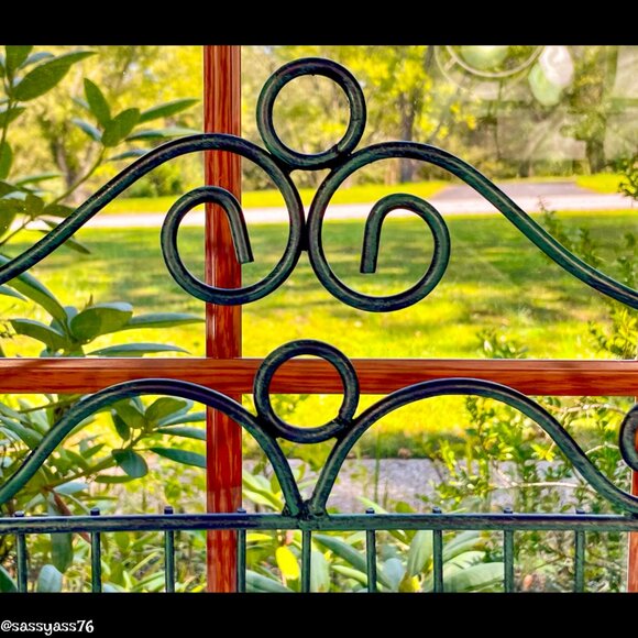 ▪️VTG▪️Large Green & Black Scroll Leaf Wrought Iron Freestanding Hanging Shelf - Picture 5 of 7